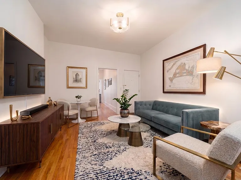 232 Willow Ave #3R — Photo 1
