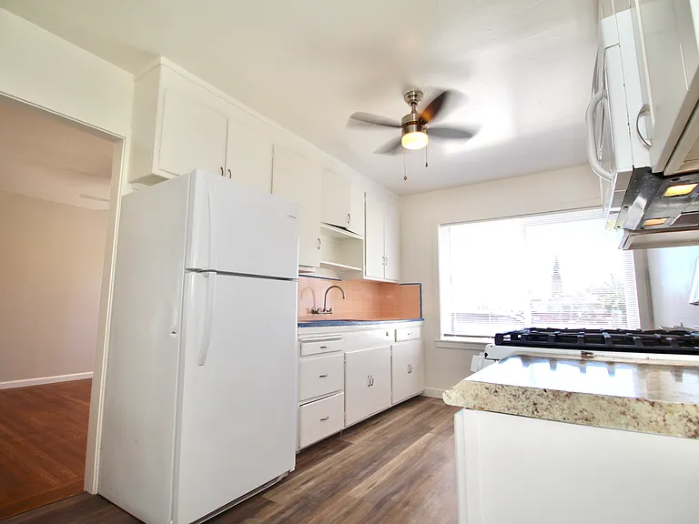 21764 Vallejo St #46 — Photo 11