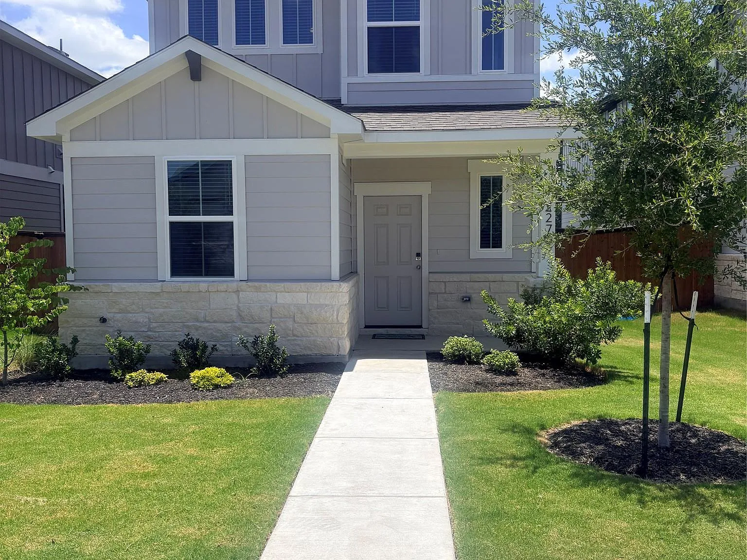 4 bed, 3.0 bath, 1970 sqft, $2,295 — Photo 1