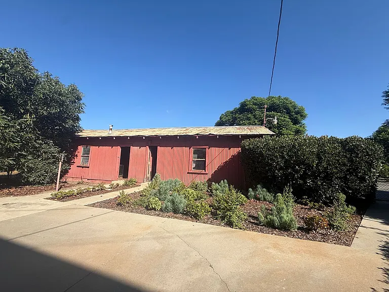 4645 Walnut Ave — Photo 25