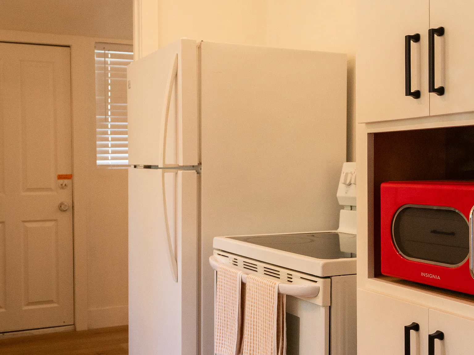 1 bed, 600 sqft, $1,850 — Photo 2