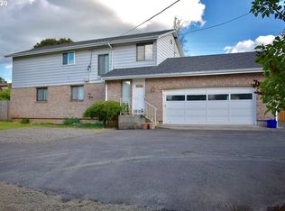 1023 S End Rd, Oregon City, OR 97045