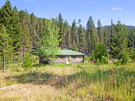 3rd image of 10 Moose Creek Rd