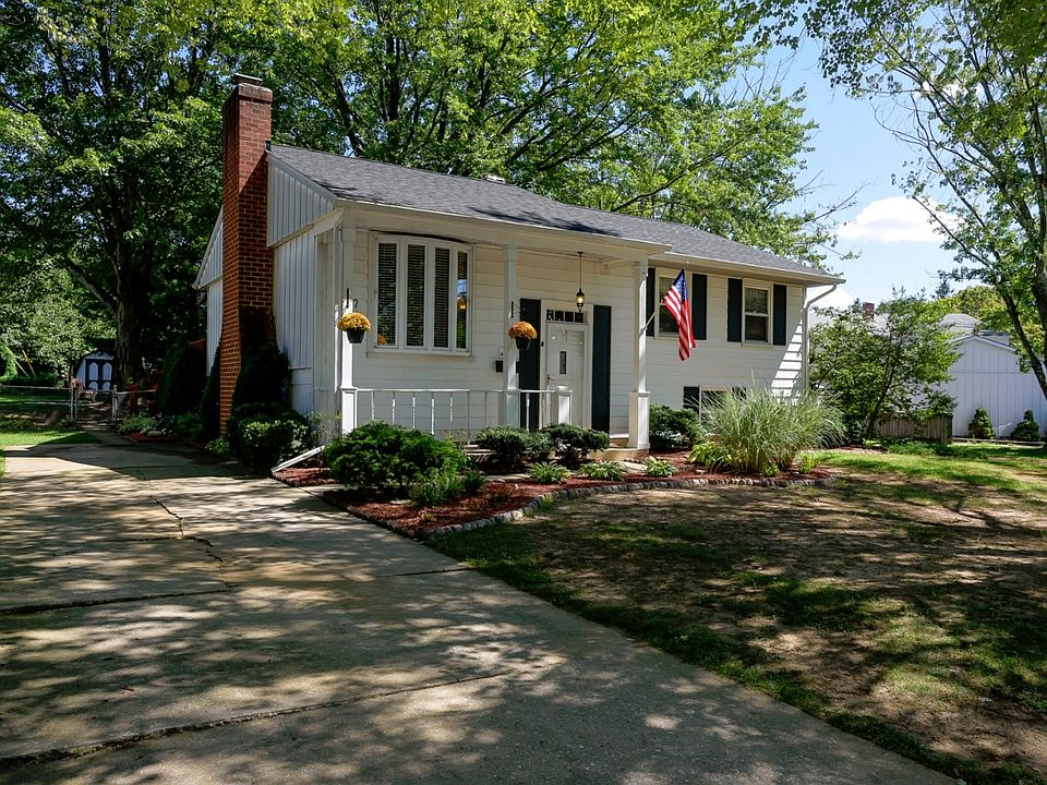 For Sale: 3 Cherry Hill Court, Reisterstown, MD 21136