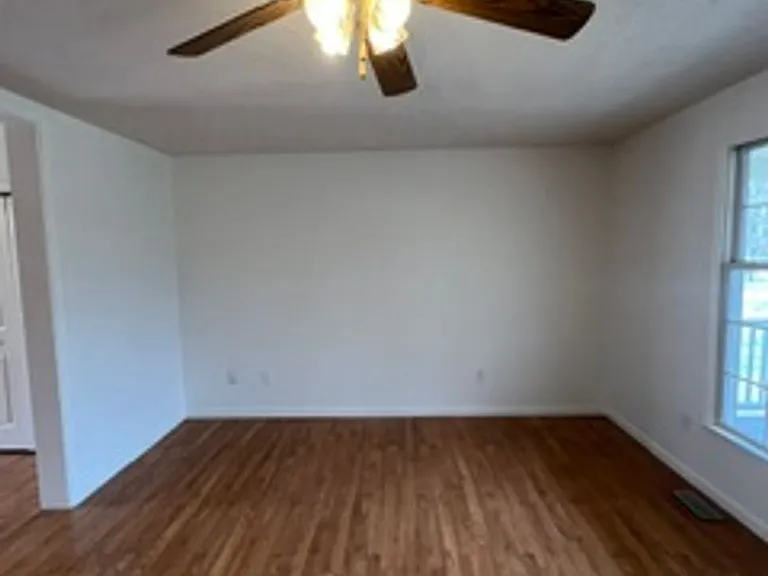 95 Amber Woods Dr — Photo 13