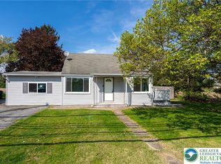 4327 Lanark Rd, Center Valley, PA 18034