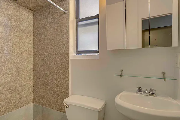 Rented by REAL New York | media 6