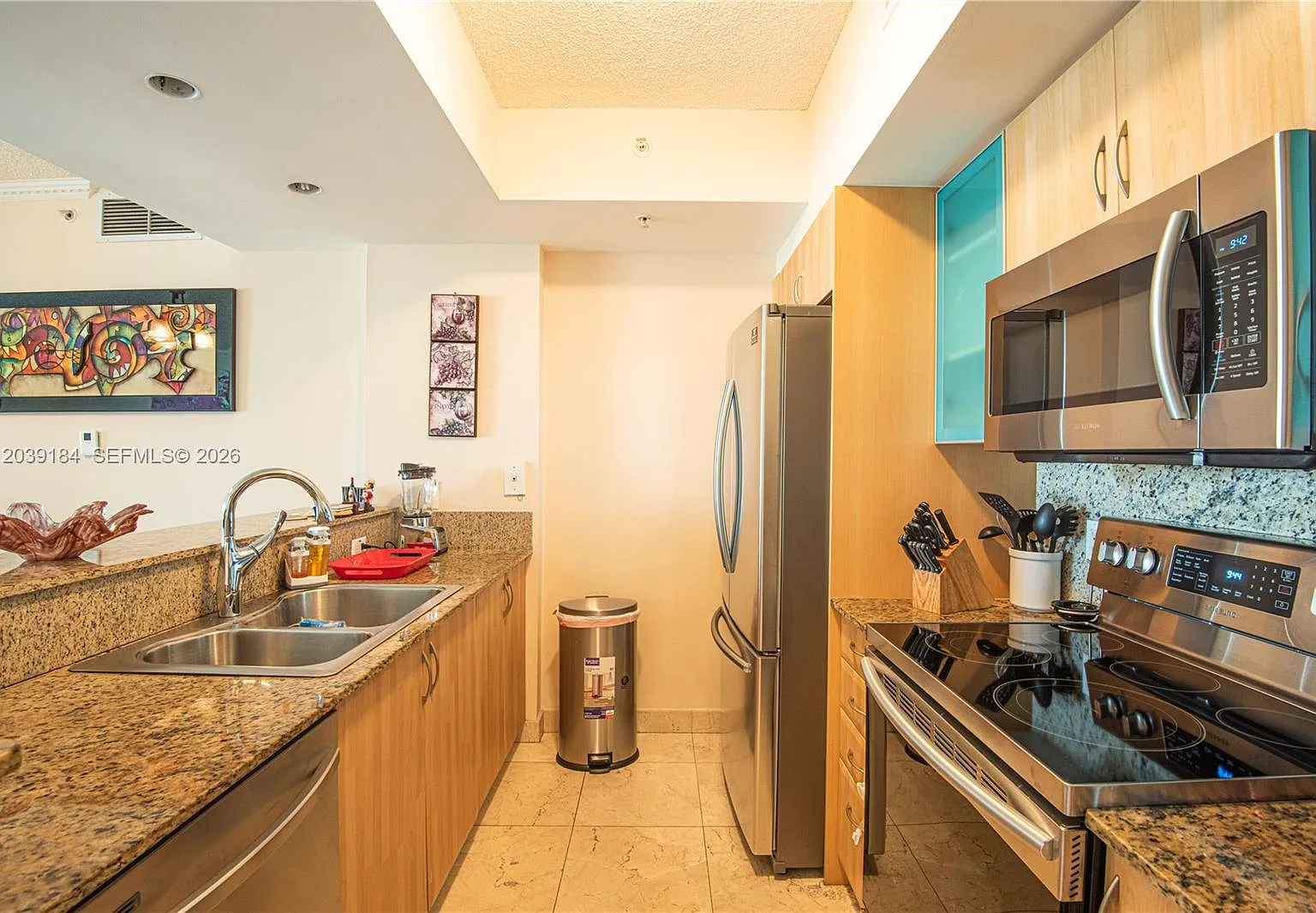 King David Of Sunny Isles — Photo 3