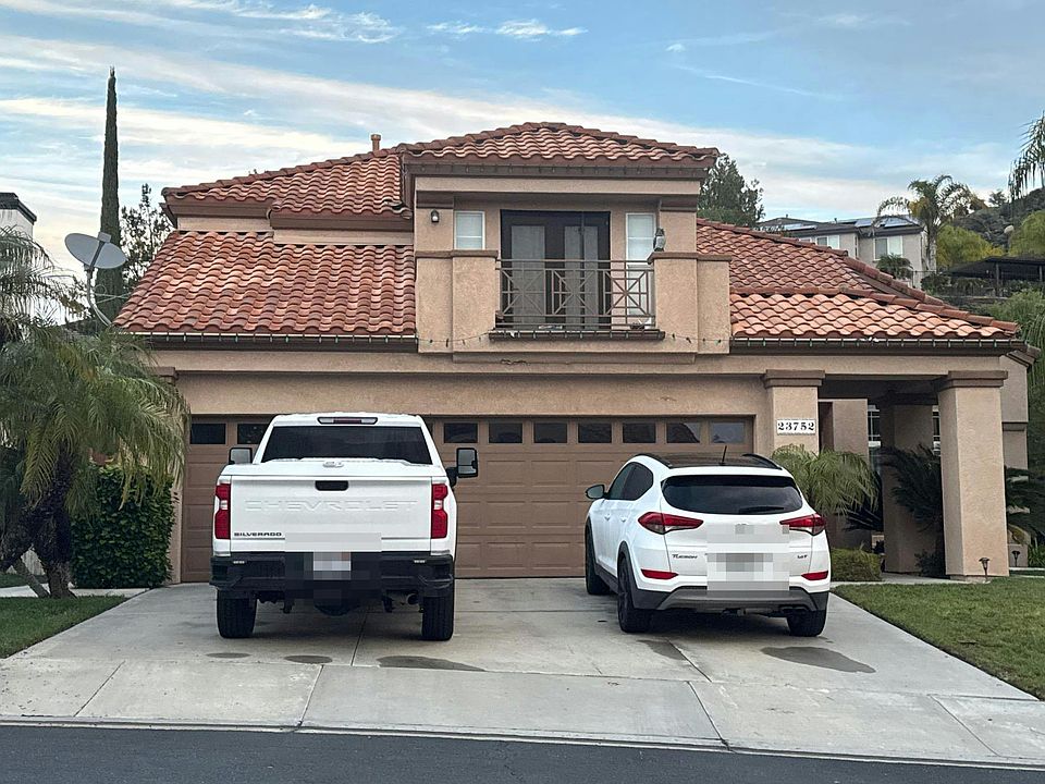 1st image of 23752 Sonata Dr