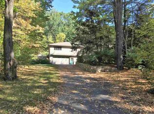 8 Mockingbird Hill Rd, Windham, NH 03087