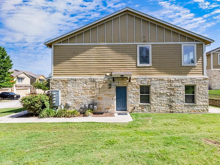 1620 Bryant Dr #904 — Photo 3