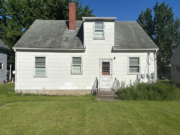 3rd image of 307 11th St N