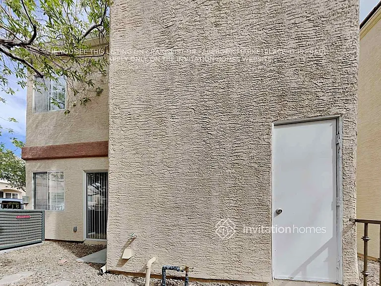 10437 Wild Bill Ct — Photo 18