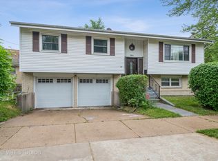 9001 E Prairie Rd, Evanston, IL 60203