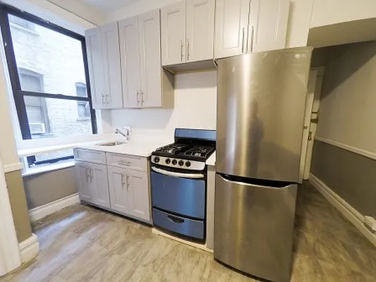 Rented by Standard Realty | media 23