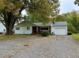 21 Frawley Dr, Fulton, NY 13069