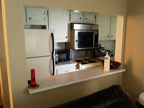 4th image of 5300 Washington St APT J319