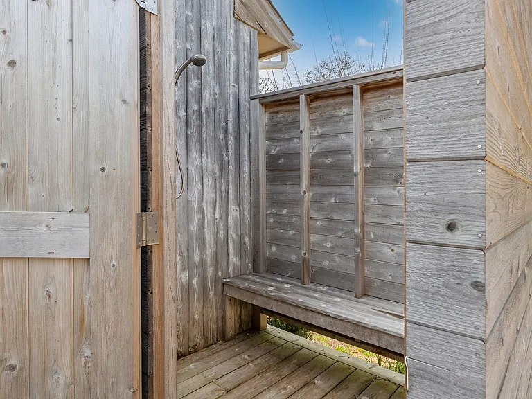 8 Whalers Ln — Photo 18