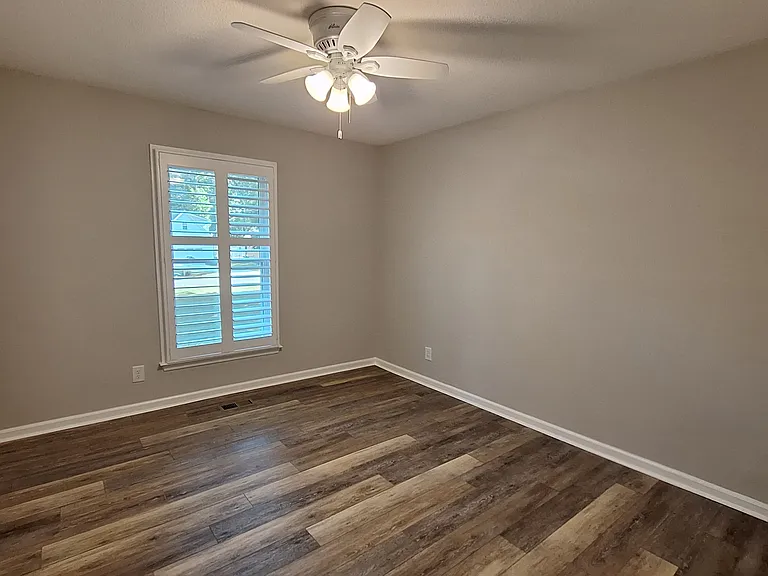 1809 Grady Dr — Photo 25