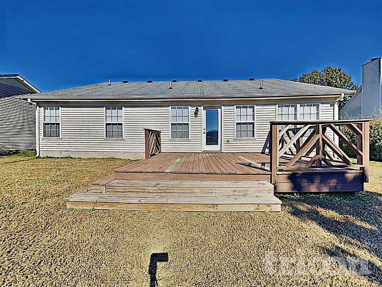 3013 Weybridge Dr — Photo 15