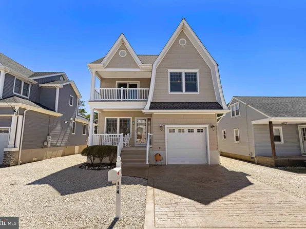 114 E 25th St, Long Beach, NJ 08008