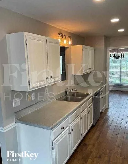 7815 Pinetuck Ln — Photo 6