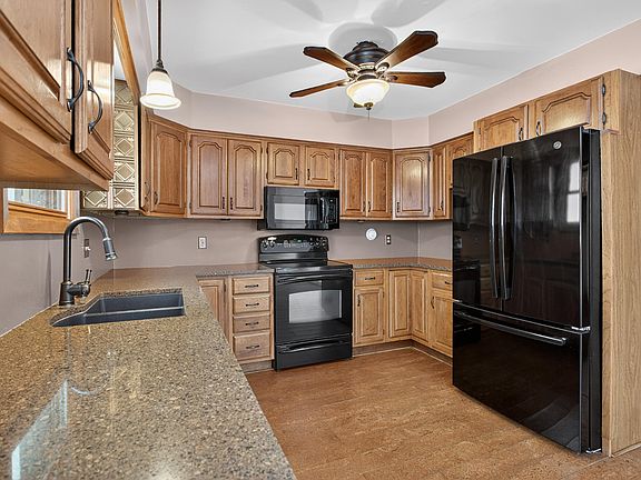 5th image of 7021 Donegal Dr