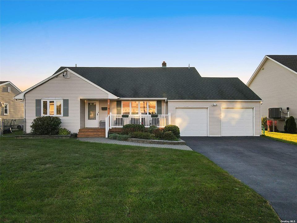 42 Lighthouse Road Road, Babylon, NY 11702 MLS 3354342 Zillow