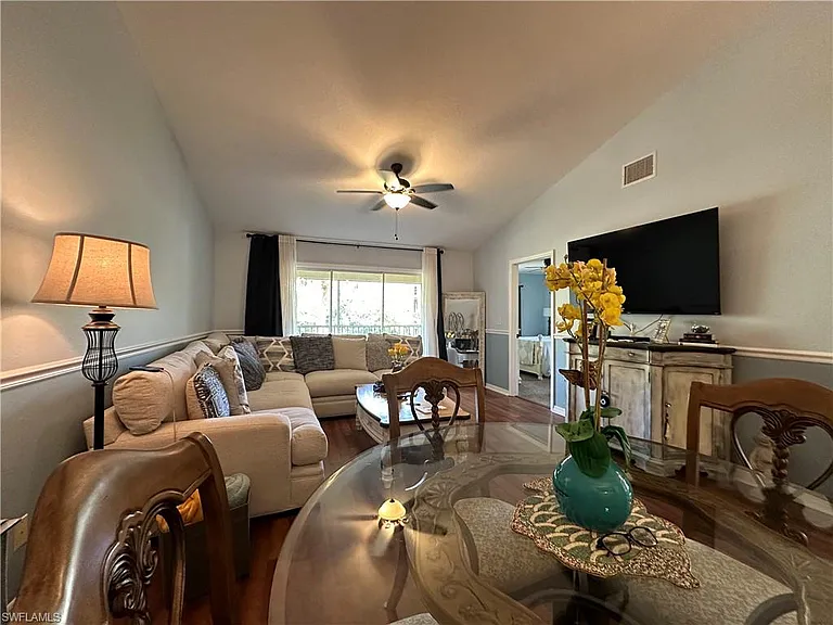 241 Robin Hood Cir #204 — Photo 7