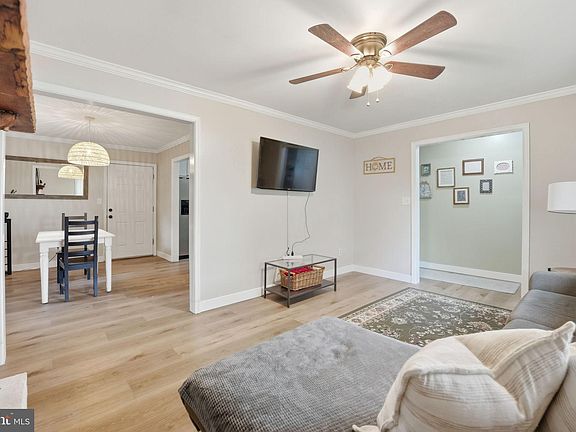 5th image of 4514 Greenfield Dr