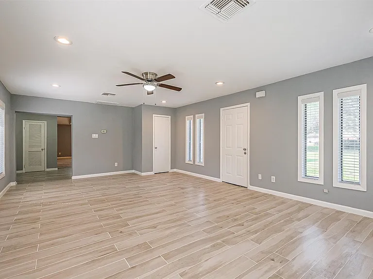 4319 Pine Meadow Dr — Photo 10