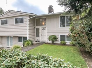 2147 N 158th St, Seattle, WA 98133