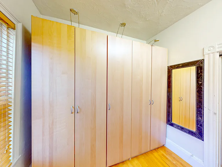 1 Henderson Ave #2 — Photo 11