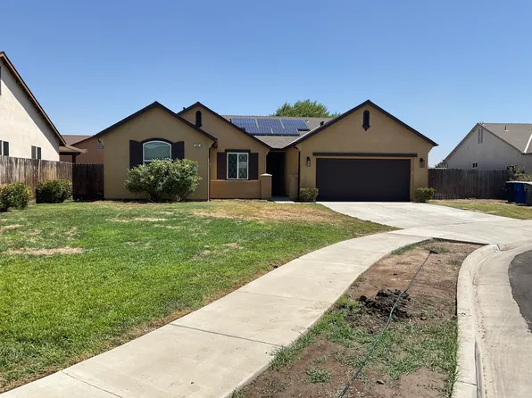 894 Himalaya Pl, Lemoore, CA 93245