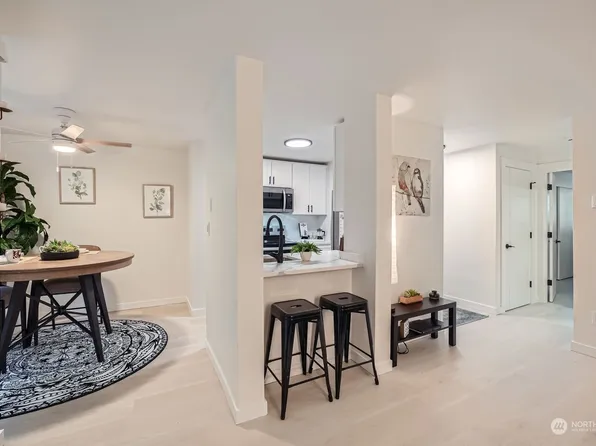 412 S 321st Place #A4, Federal Way, WA 98003