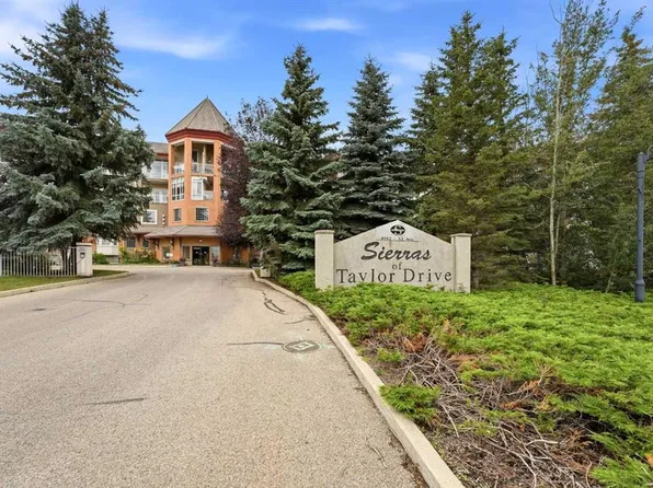 4512 E 52nd Ave #422, Red Deer, AB T4N 7B9