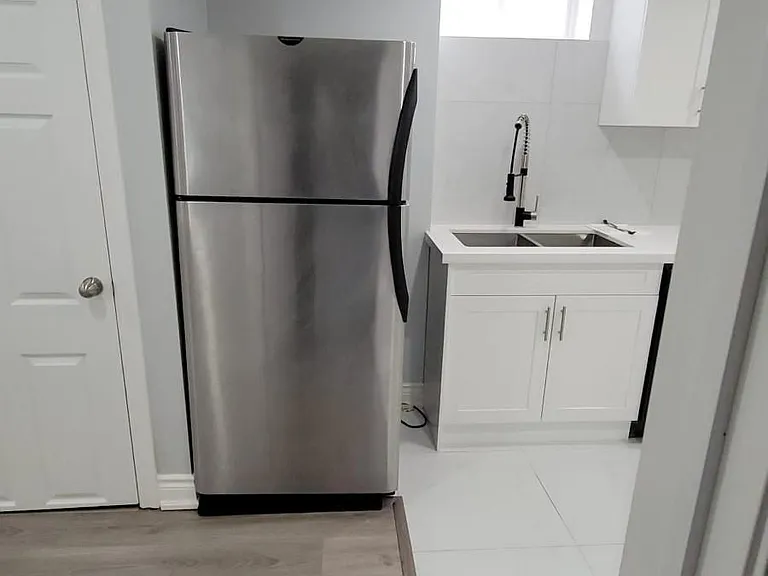 1668 Portland Ct — Photo 10