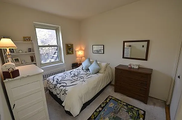 Sold by Owner | media 9