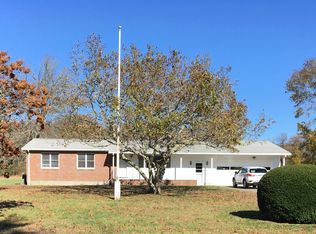 14 Stanton Ln, Pawcatuck, CT 06379