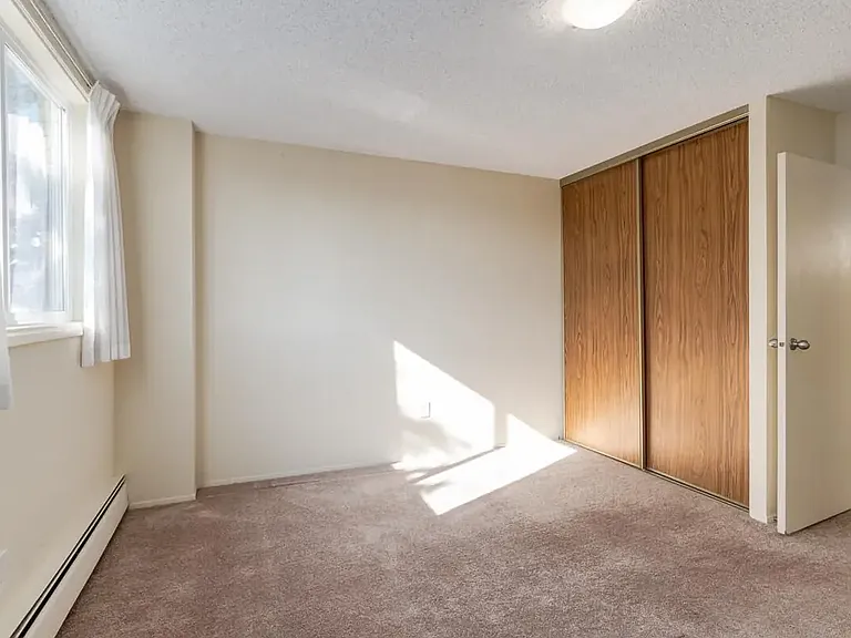 505 56th Ave SW #215 — Photo 40