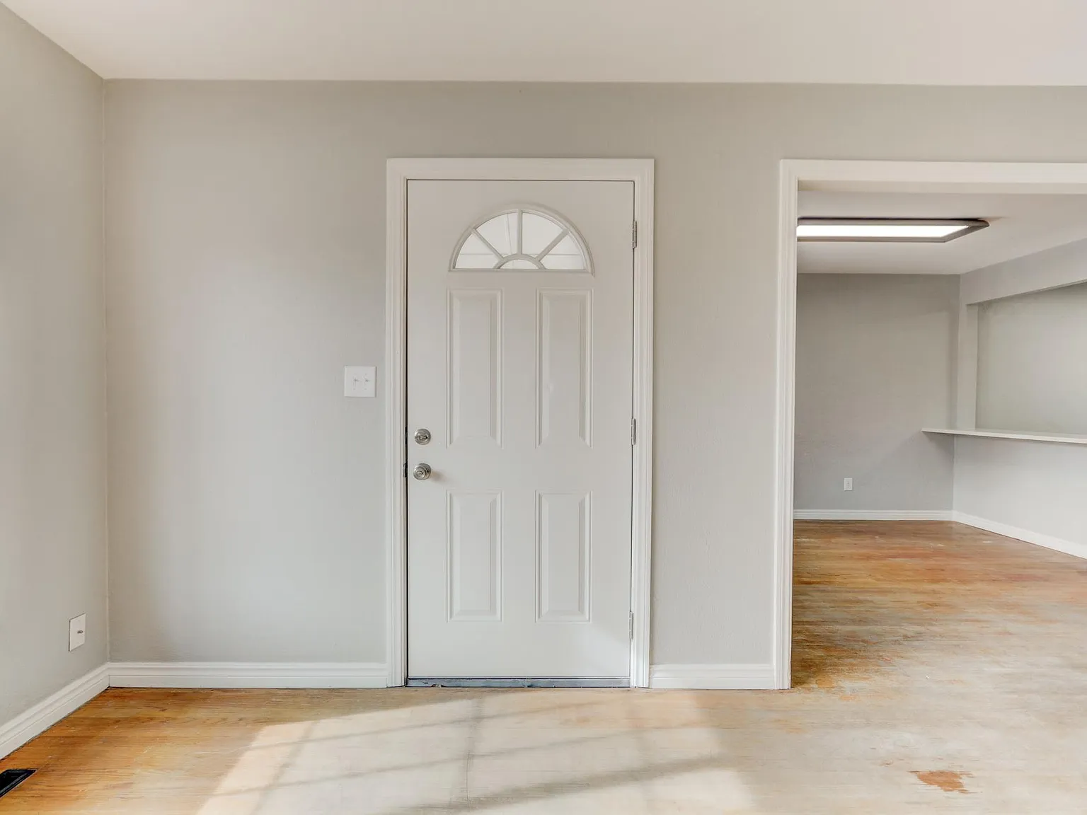 3 bed, 1200 sqft, $1,535 — Photo 4