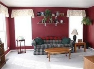 1830 Haverford Dr, Algonquin, IL 60102