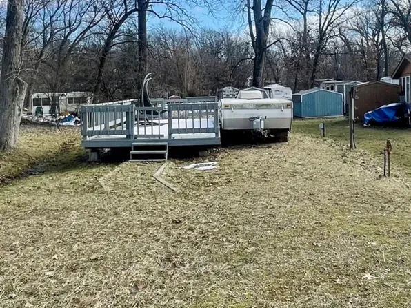 7-191 Woodhaven Dr E, Sublette, IL 61367
