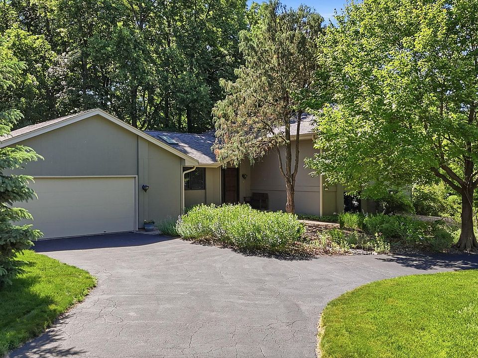 1st image of 3610 Evergreen Ln N
