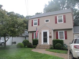 23 Crestview Hill Rd, Livingston, NJ 07039