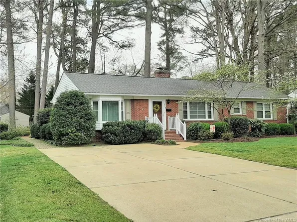 310 Longwood Dr, Newport News, VA 23606