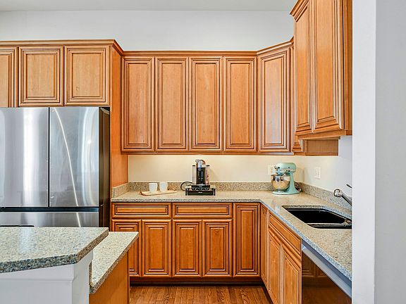 5th image of 7719 Spoleto Ln