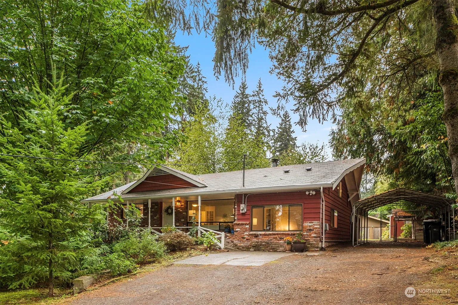 15000 Cascadian Way photo 1