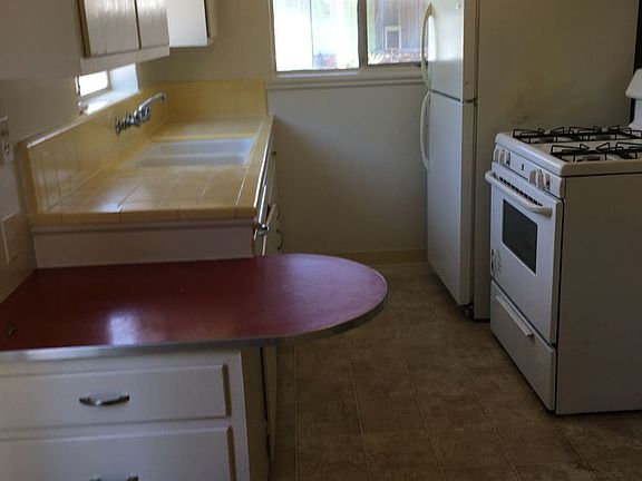 3rd image of 345 Baines Ave