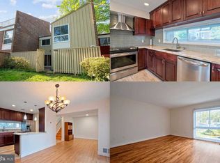 11382 Links Dr, Reston, VA 20190